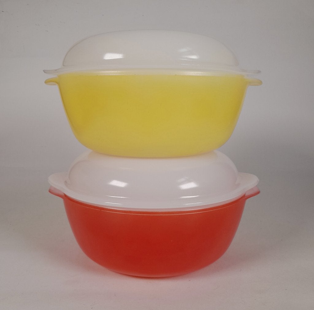 Vintage opaline ovenschaal met deksel - Arcopal France 60's, Ophalen of Verzenden, Huis en Inrichting