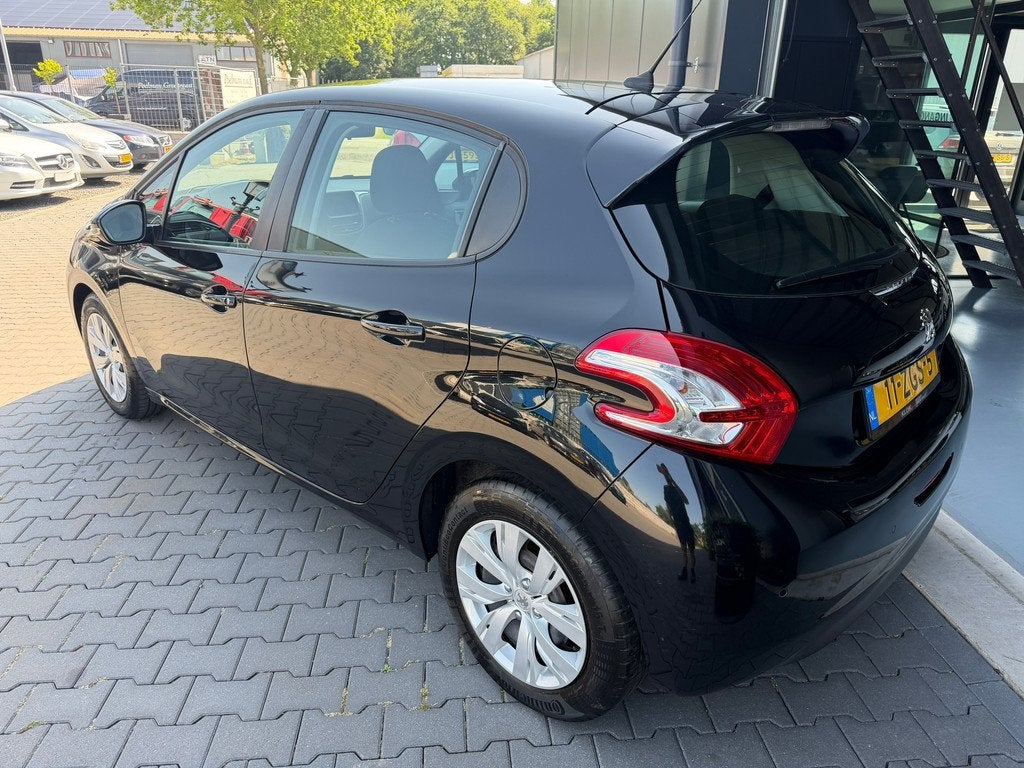 Peugeot 208 1.2 VTi Access, Auto's, Voorwielaandrijving, Euro 5, Stof, Gebruikt