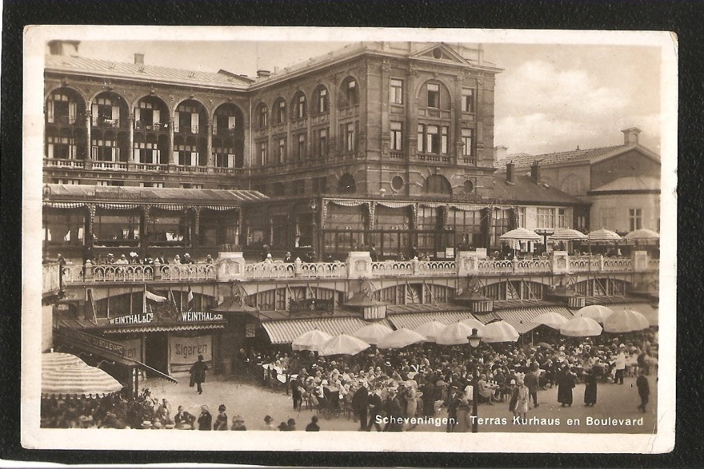 Scheveningen, Terras Kurhaus en Boulevard, Ophalen of Verzenden, 1920 tot 1940, Gelopen, Zuid-Holland