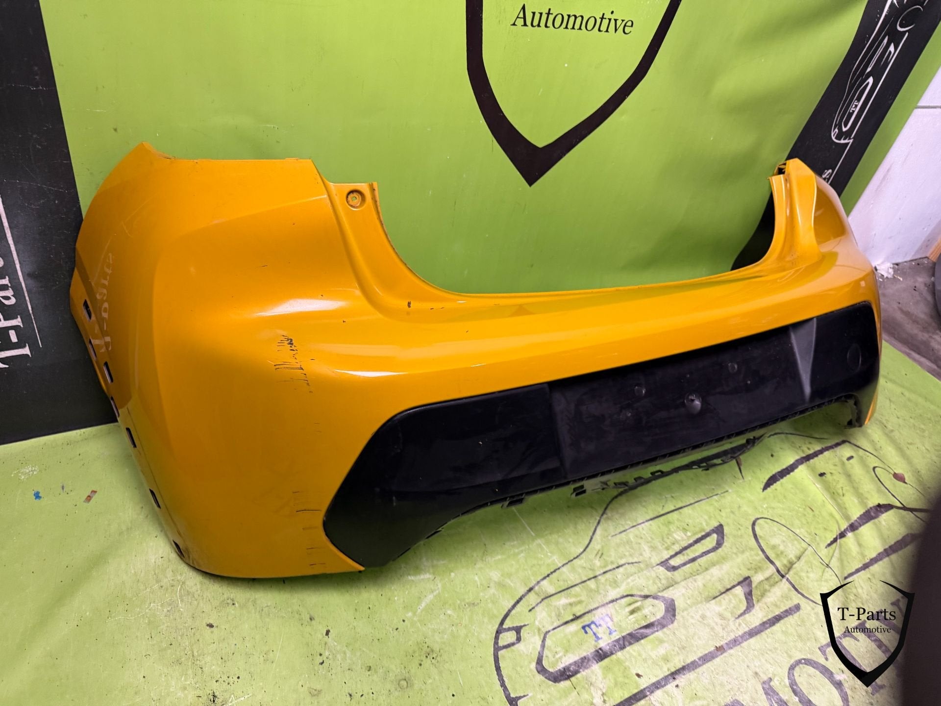 peugeot 208 GT achterbumper bumper, Taurusavenue 1
2132 LS  Hoofddorp, NL, Gebruikt, Contact.group@renault.com, Stellantis N.V.