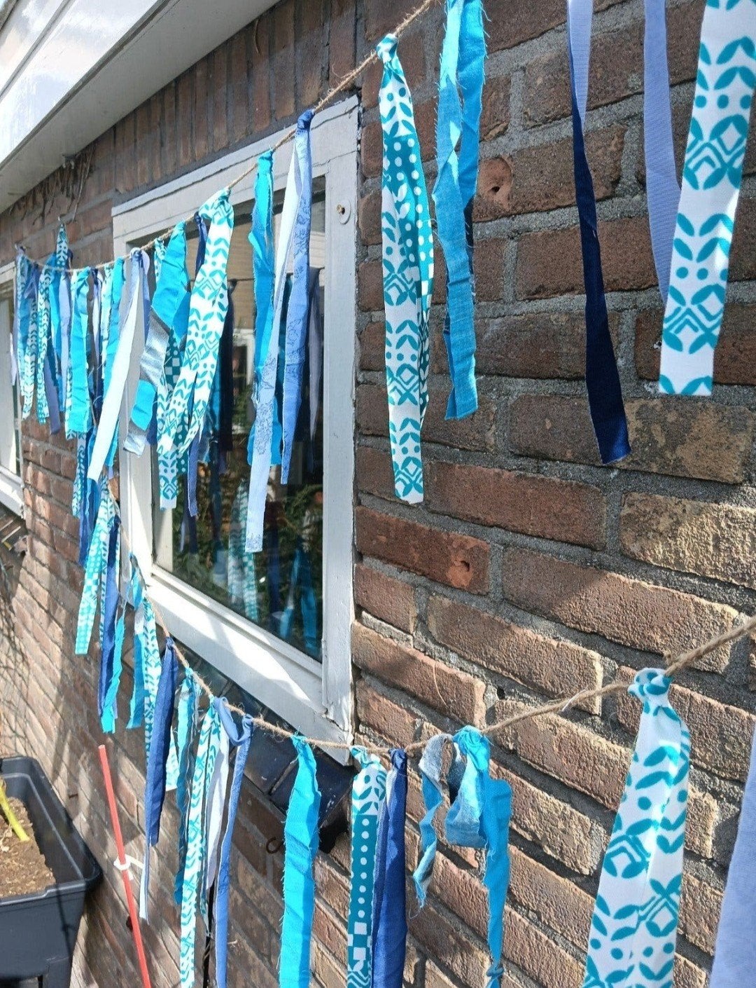 Handgemaakte blauwe stoffen slinger - 6 meter, Hobby en Vrije tijd, Ophalen of Verzenden, Nieuw, Versiering, Overige