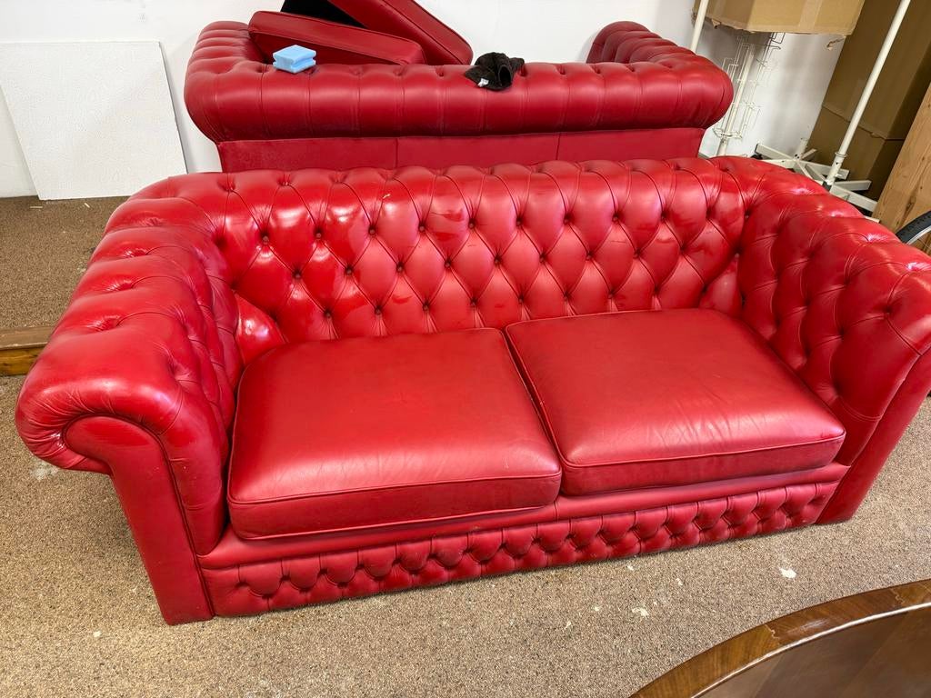 Originele rode Chesterfield bank, Ophalen, Gebruikt, 150 tot 200 cm, Tweepersoons