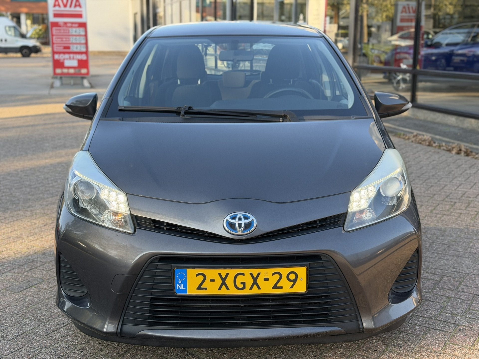 Toyota Yaris 1.5 Full Hybrid Aspiration Automaat | Camera |, Euro 5, Gebruikt, Zwart, 4 cilinders