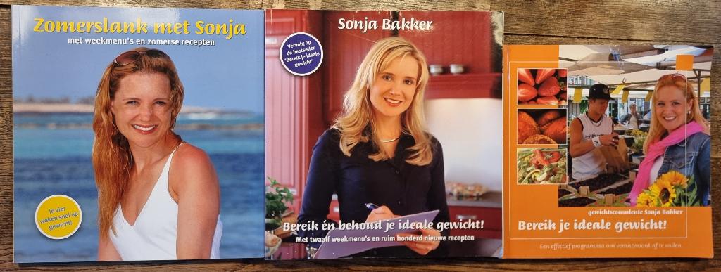 3x boek Sonja Bakker - IZGST - afvallen, kookboek, dieet, Boeken, Ophalen of Verzenden, Zo goed als nieuw, Dieet en Voeding, Sonja Bakker