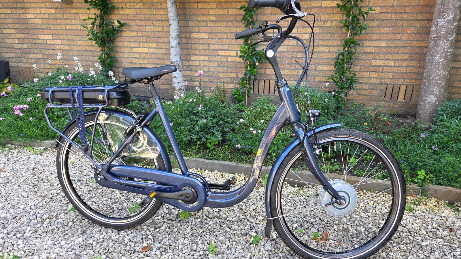 Elektrische lage instap fiets - Inclusief accessoires, Ophalen, Batavus, Zo goed als nieuw, 51 tot 55 cm