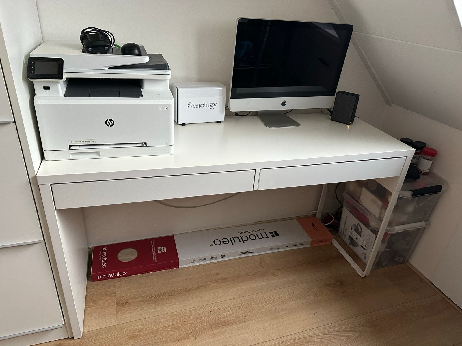 IKEA MICKE Bureau Wit - 142x50 cm met 2 lades, Ophalen, Met lades, Spaanplaat of MDF, 50 cm