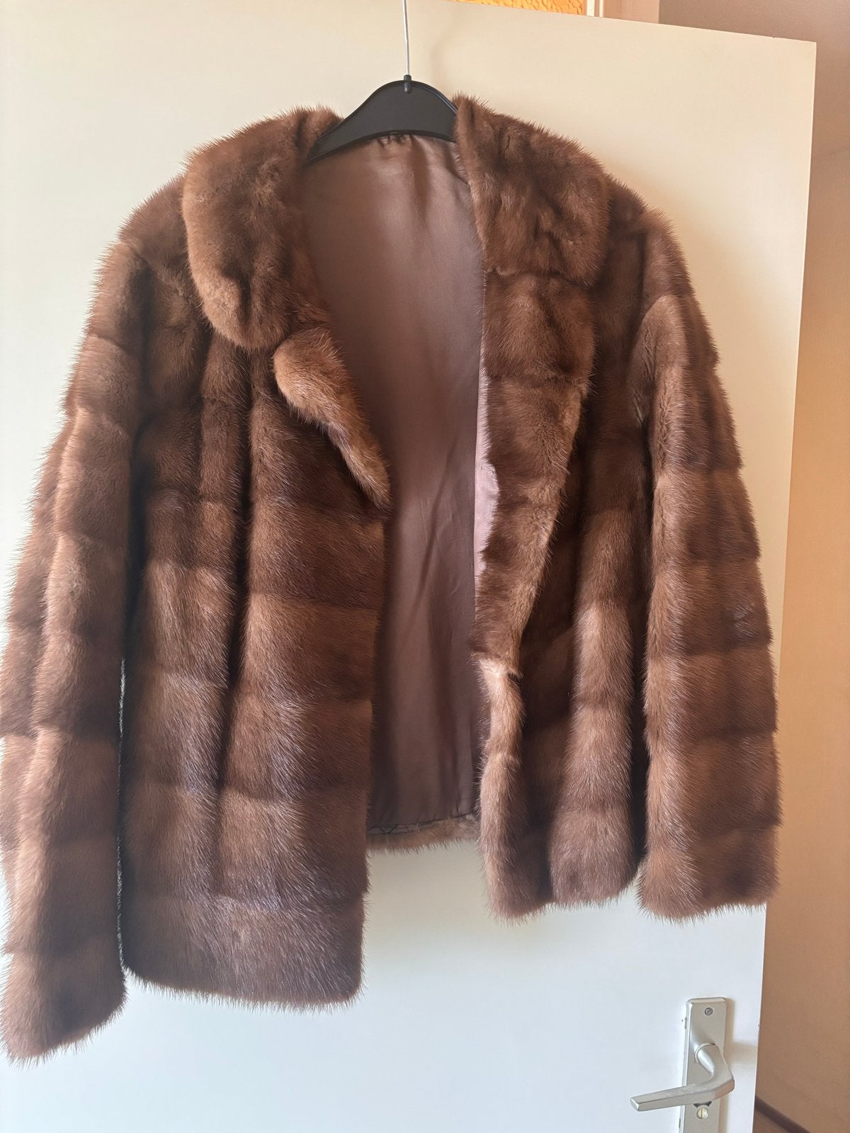 Elegante bruine bontjas, Kleding | Dames, Jassen | Winter, Ophalen of Verzenden, Zo goed als nieuw, Maat 38/40 (M), Bruin