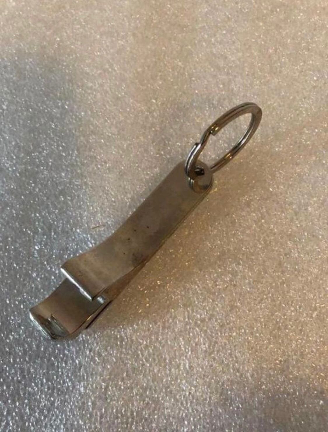 VINTAGE HEINEKEN SLEUTELHANGER / FLESOPENER, Verzamelen, Ophalen of Verzenden, Zo goed als nieuw, Flesopener, Heineken