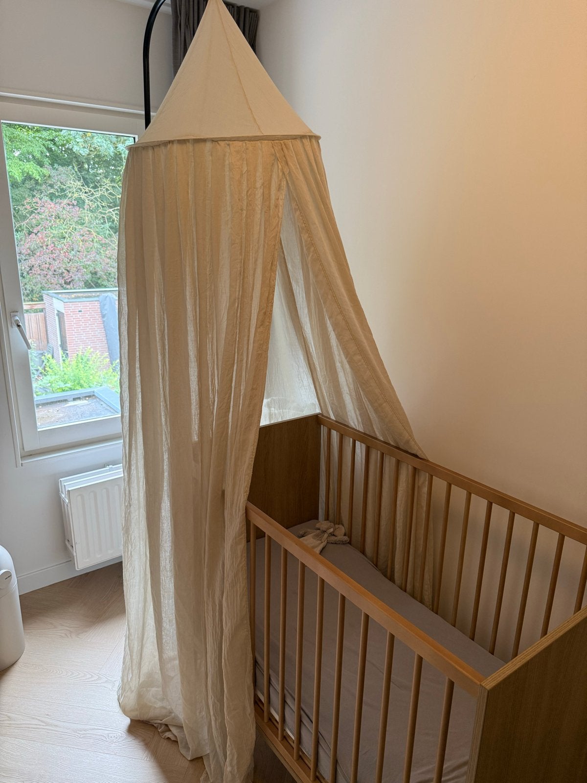 Beige klamboe voor wieg met standaard, Kinderen en Baby's, Beige, Ophalen, Zo goed als nieuw, Klamboe