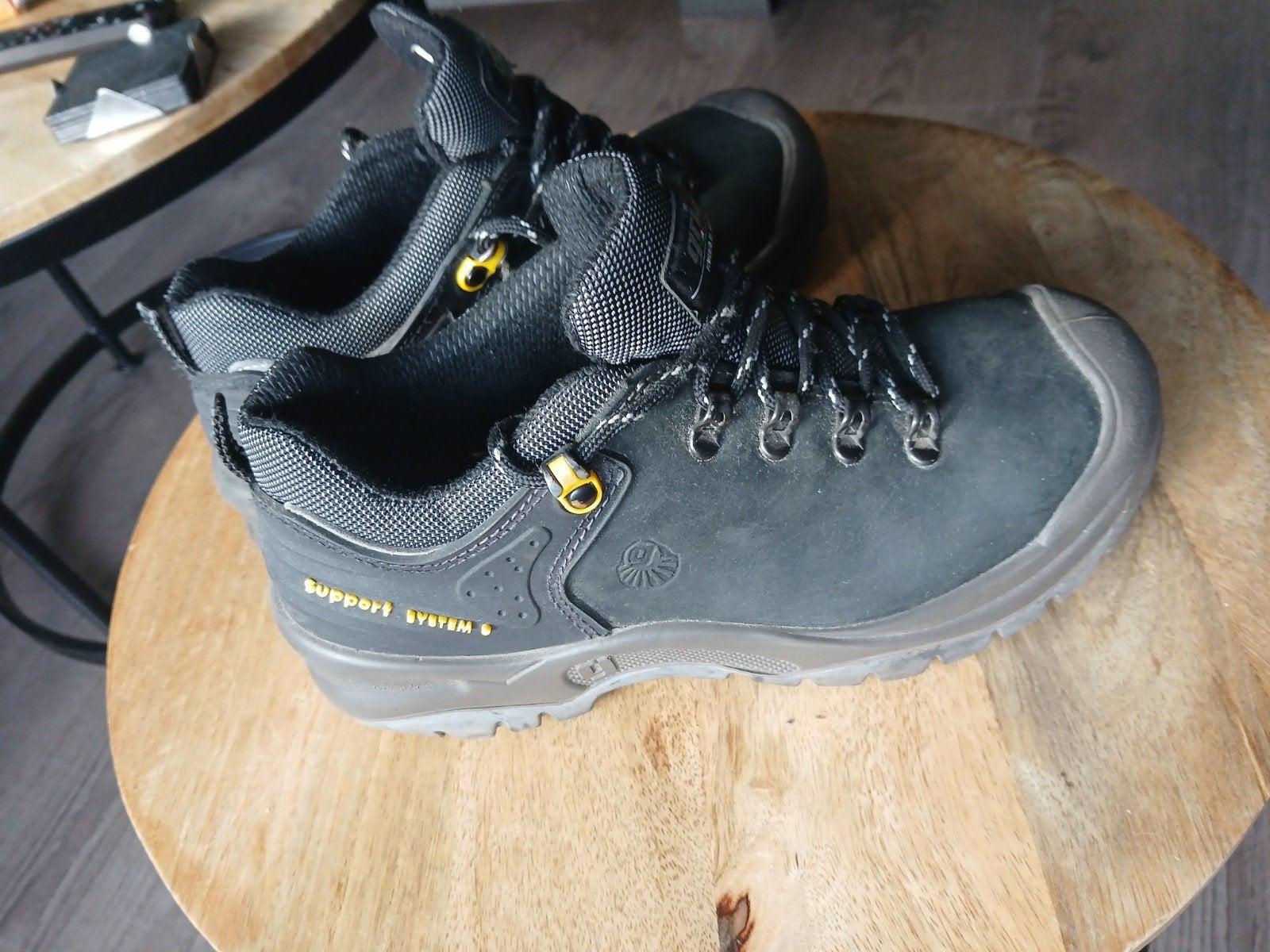 Gri sport werkschoenen,  maat 39., Ophalen, Zo goed als nieuw