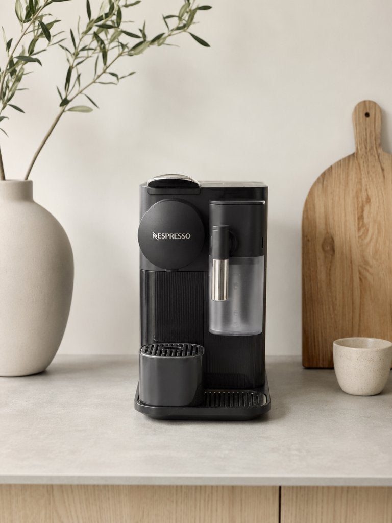 De'Longhi Nespresso Lattissima One - koffiecupmachine, Witgoed en Apparatuur, Koffiezetapparaten, Koffiemachine, Ophalen of Verzenden