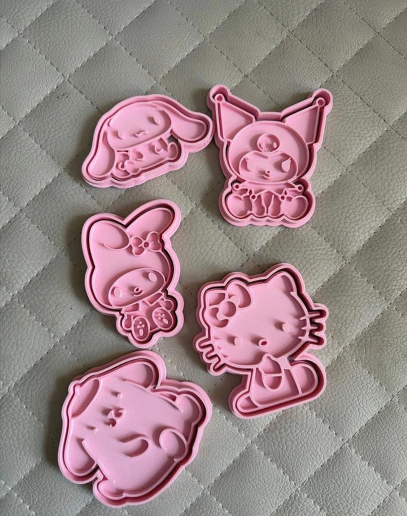 Koekvormpjes hello kitty, Ophalen of Verzenden, Nieuw, Taarten of Cupcakes, Bakvorm
