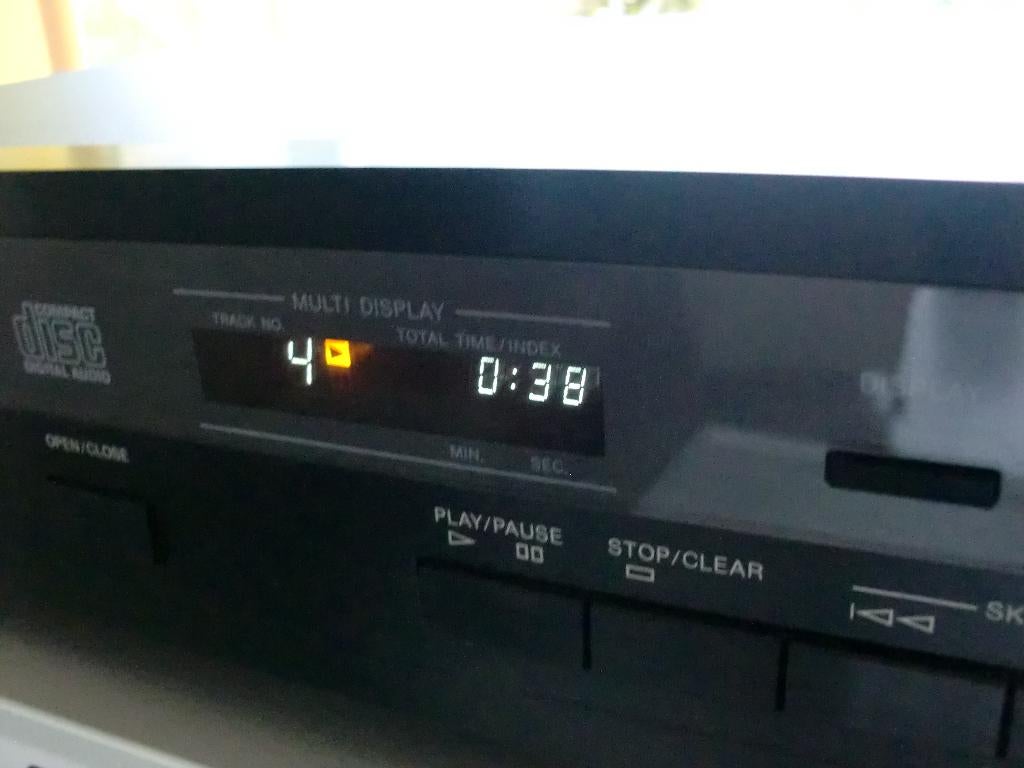 Harman Kardon HD200 Disc Player onderhoud gehad 100% goed., Audio, Tv en Foto, Cd-spelers, Ophalen of Verzenden, Refurbished, Overige merken