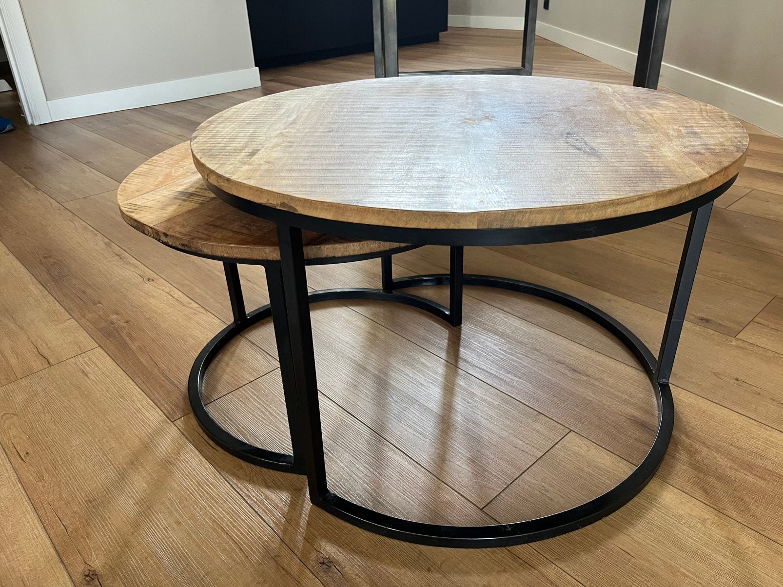 Mango houte salontafels, Huis en Inrichting, Tafels | Salontafels, Ophalen, Rond, 50 tot 100 cm, Zo goed als nieuw