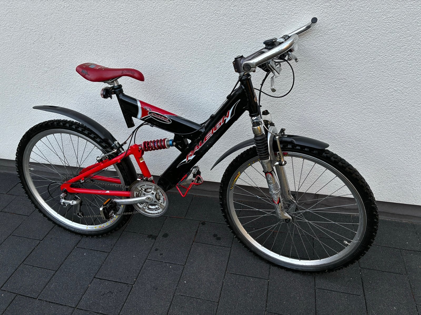 Raleigh fiets met Shimano afwerking en 21 versnellingen, Fietsen en Brommers, Fully, Ophalen, Gebruikt, Overige merken