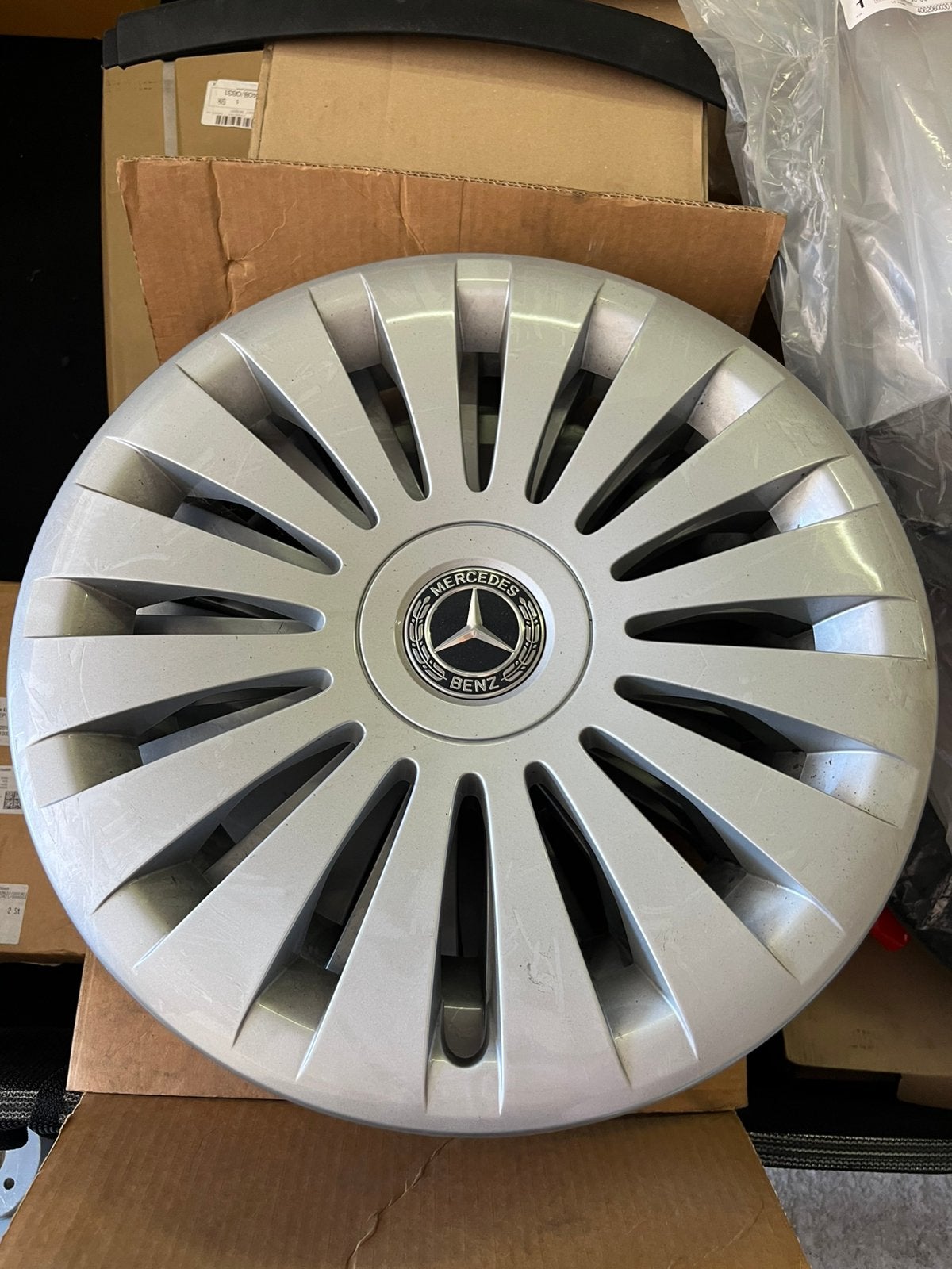 ZGAN 17” originele wieldoppen Vito V-klasse W447, Auto diversen, Wieldoppen, Ophalen, Zo goed als nieuw