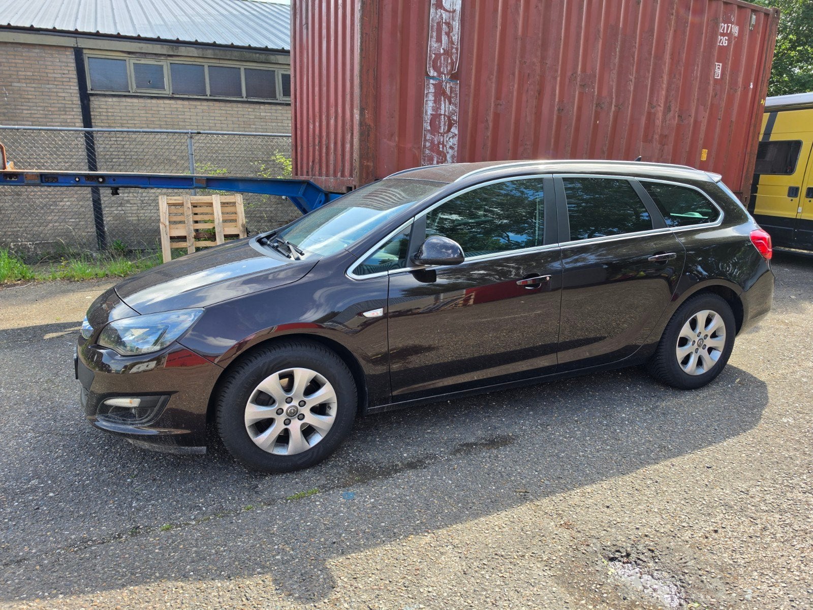 Opel Astra 1.6 Cdti 81KW Sports Tourer 2015 (motor tikt), Auto's, Opel, Voorwielaandrijving, Zwart, 4 cilinders, Bruin