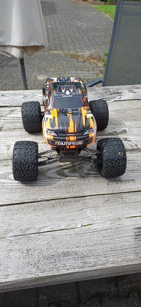 Traxxas Stampede rc auto, Hobby en Vrije tijd, Modelbouw | Radiografisch | Auto's, Auto offroad, Zo goed als nieuw, Schaal 1:10