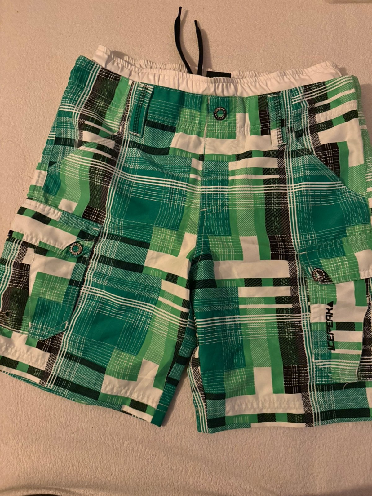 Groen geruite zwemshort, maat 128, van het merk Icepeak., Kinderen en Baby's, Zo goed als nieuw, Zwembroek, Jongen, Ophalen of Verzenden