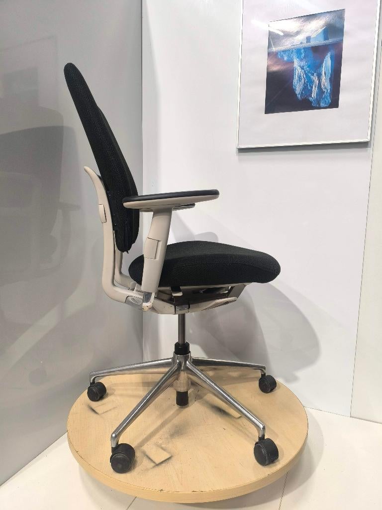 Vitra Oson Ergonomische stoel / werkstoel / stoel, 18 stuks, Gebruikt, Ophalen of Verzenden, Bureaustoel, Groen