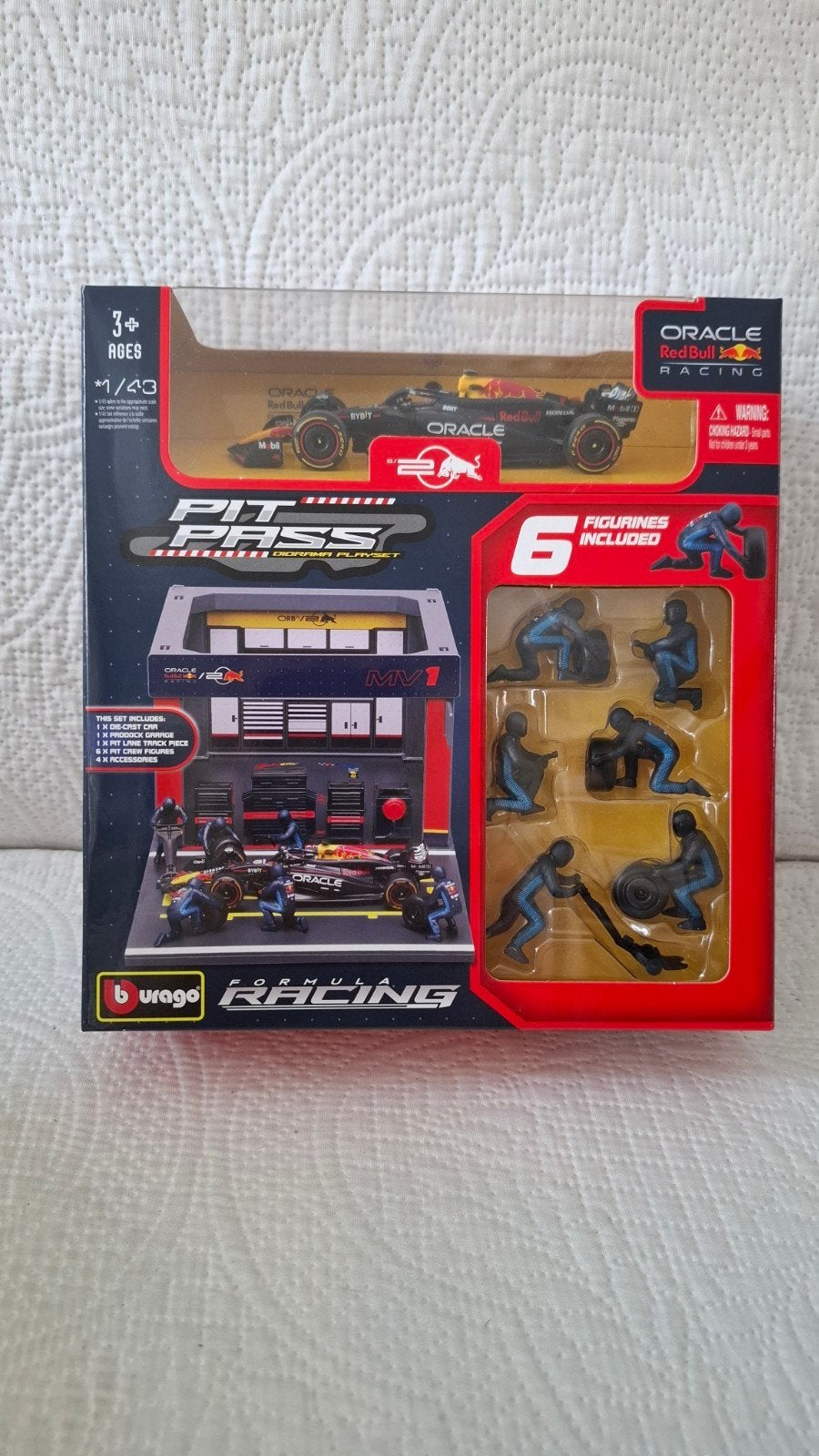 Burago Red Bull Racing F1 Pit Pass Diorama Playset 1:43, Overige merken, Auto, Verzenden, 1:32 tot 1:50