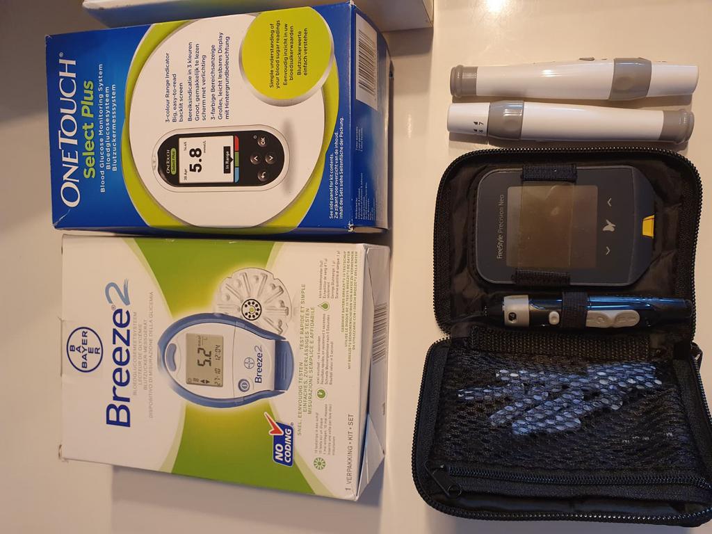 Bloedglucosemeter en overige, Ophalen, Zo goed als nieuw