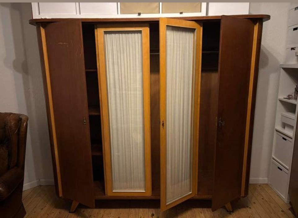 Vintage kledingkast - Goede staat met lichte beschadiging, Antiek en Kunst, Ophalen
