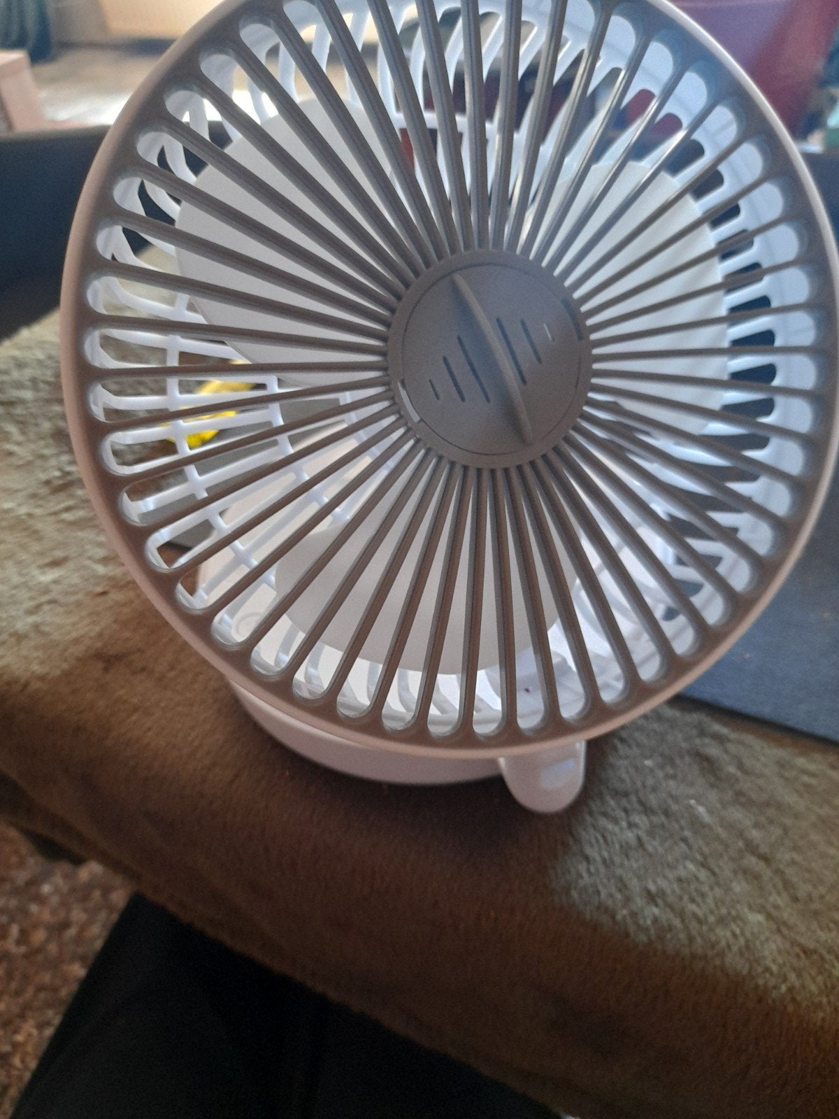Twee witte USB oplaadbare ventilatoren, Ophalen of Verzenden
