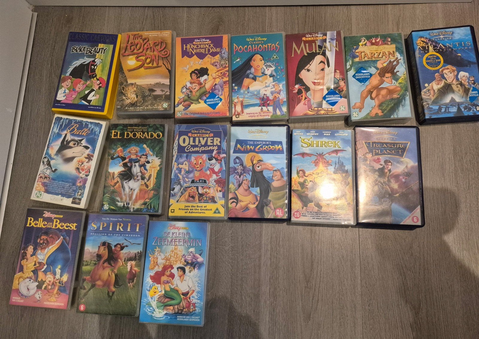 collectie videobanden (grotendeels Disney Engelstalig), Nederlands ondertiteld, Gebruikt, Animatie, Alle leeftijden