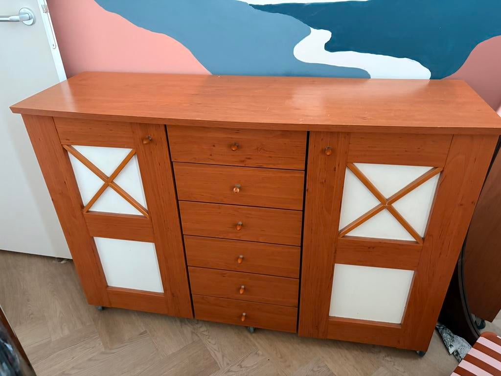 GRATIS houten kast / dressoir met lades, Ophalen, Zo goed als nieuw, 25 tot 50 cm, Glas