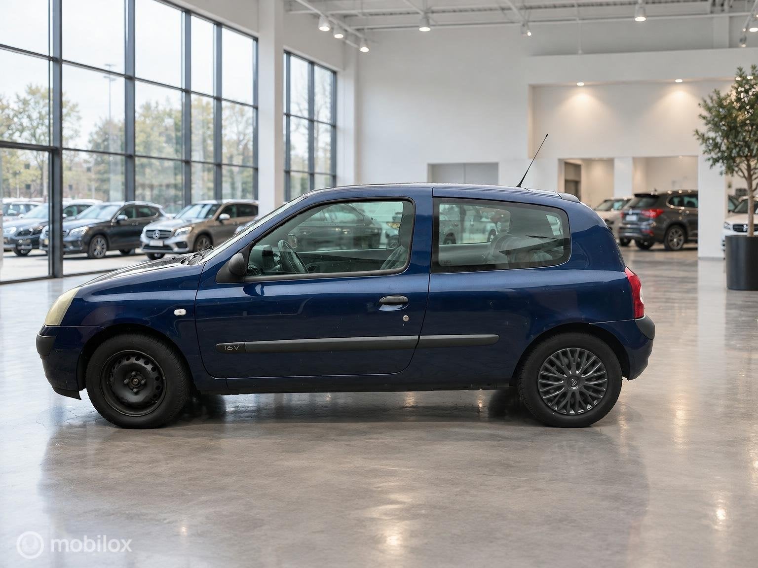 Renault Clio 1.2-16V Authentique Basis Nieuwe APK, Auto's, Gebruikt, 31 €/maand, 4 cilinders, Blauw