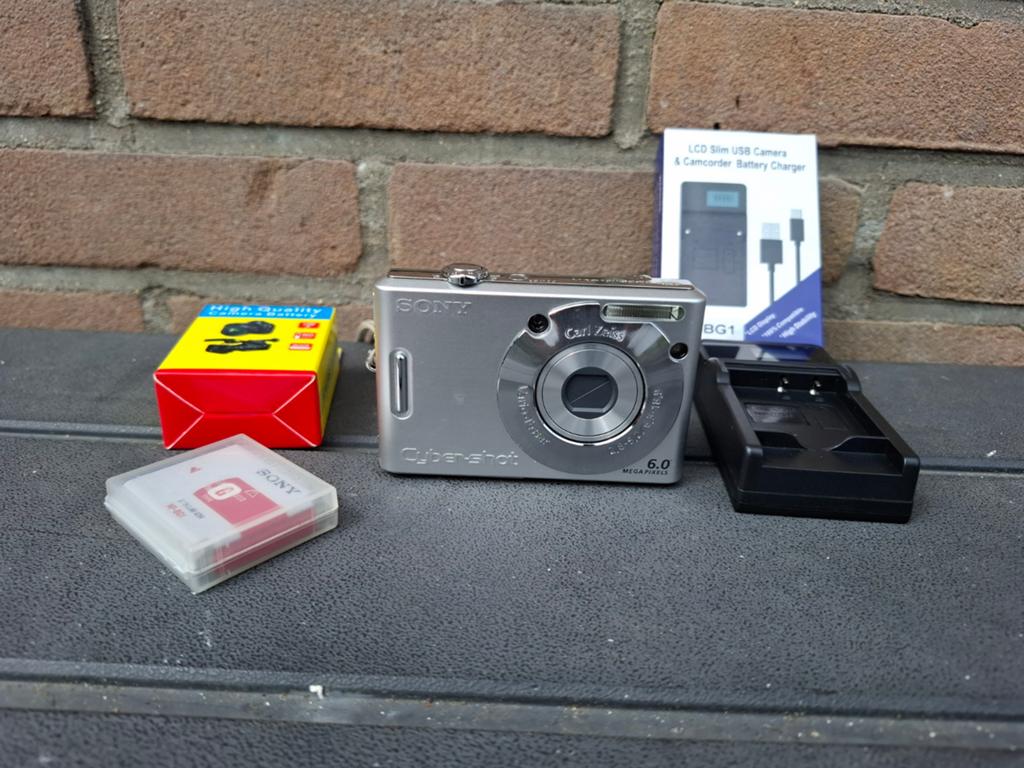 Sony cybershot dsc-w30 foto camera, Ophalen of Verzenden, Compact, Overige Merken
