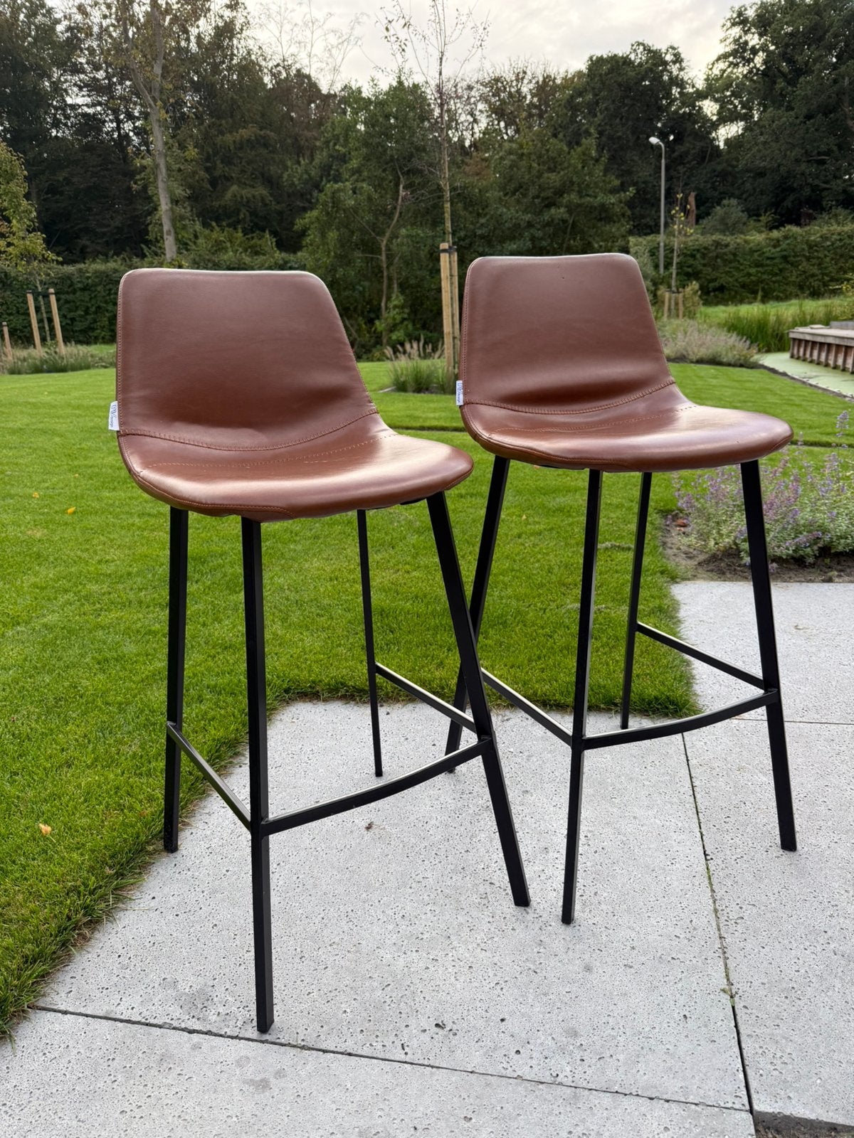 2 x barkruk skai, Ophalen, Zo goed als nieuw, 60 tot 90 cm