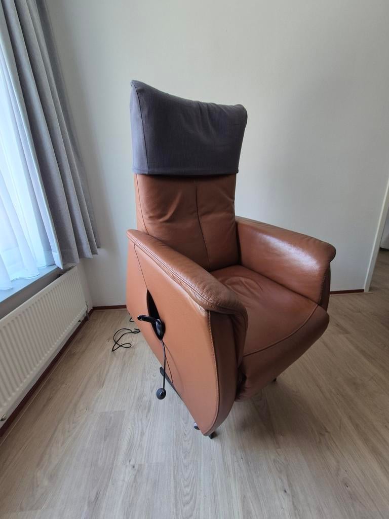 Sta op stoel, Ophalen, Gebruikt, 50 tot 75 cm, Leer