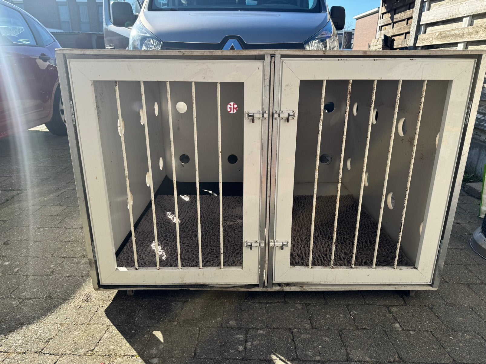 Grote honden bench voor lichte vracht ook dubbelcabine, Dieren en Toebehoren, Hondenhokken, Ophalen, Hondenkennel, 100 cm of meer