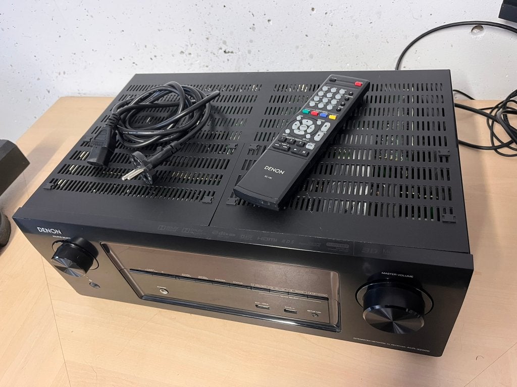 Foto 3 van Denon AVR-X2000 7.1 AV Receiver, Incl Afstandsbediening