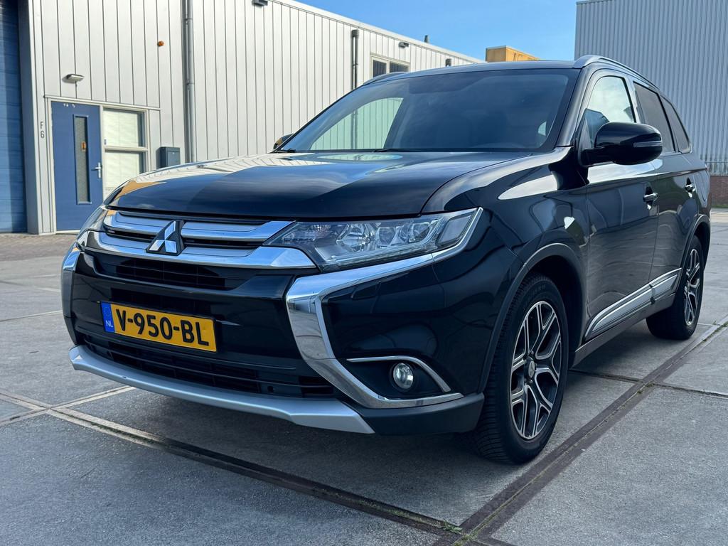 Mitsubishi MITSUBISHI OUTLANDER 2.2DI-D INSTYLE 7P AUT DPF F, Auto's, Euro 6, 4 cilinders, 150 pk, 1645 kg