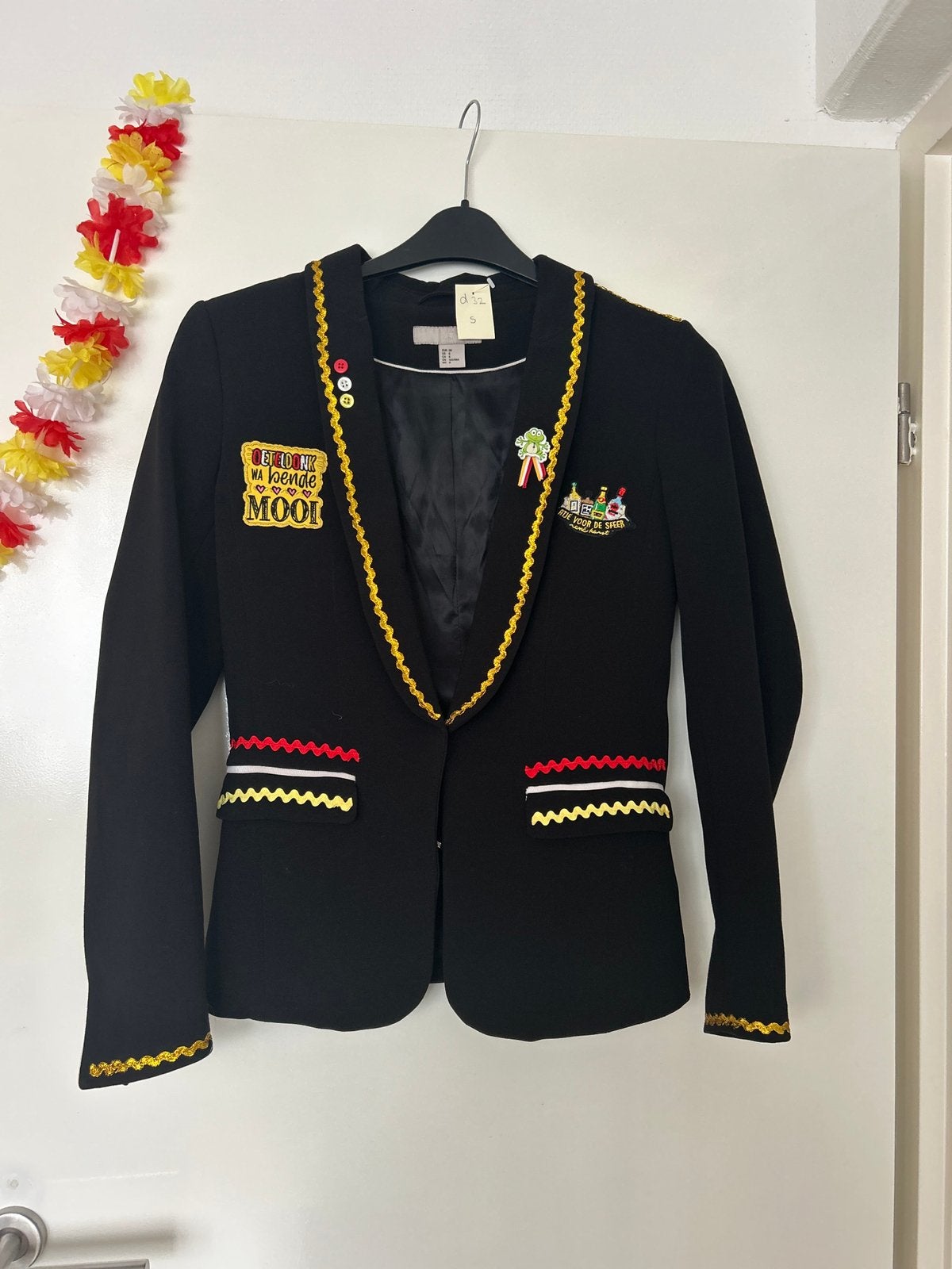 Oeteldonk dames jasje - Maat XS, Ophalen of Verzenden, Zo goed als nieuw, Maat 34 (XS) of kleiner, Carnaval