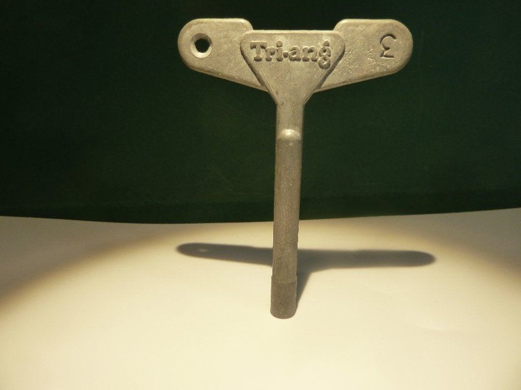 OUDE 8 cm. GROTE TRI-ANG MINIC  SLEUTEL, Antiek en Kunst, Ophalen of Verzenden