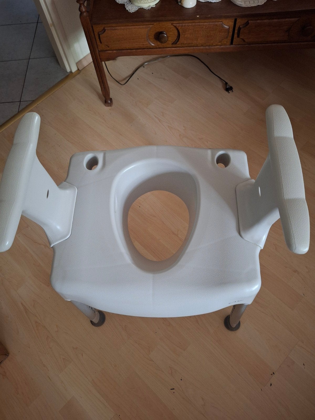 Overzet toilet stoel, Huis en Inrichting, Ophalen, Overige typen, 50 tot 100 cm, Zo goed als nieuw