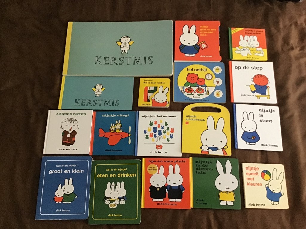 17 uitgaves van Dick Bruna (Nijntje), Ophalen of Verzenden, Gelezen