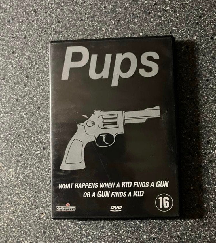 Pups (1999) Burt Reynolds, Vanaf 16 jaar, Ophalen of Verzenden, Zo goed als nieuw