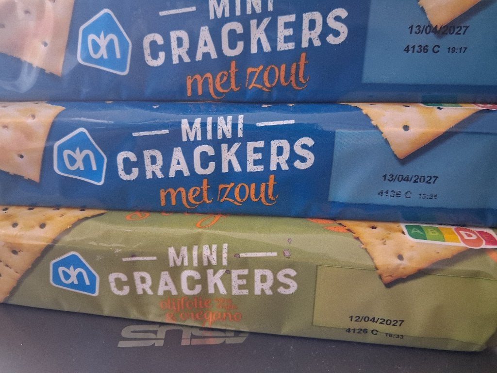 Crackers, Ophalen