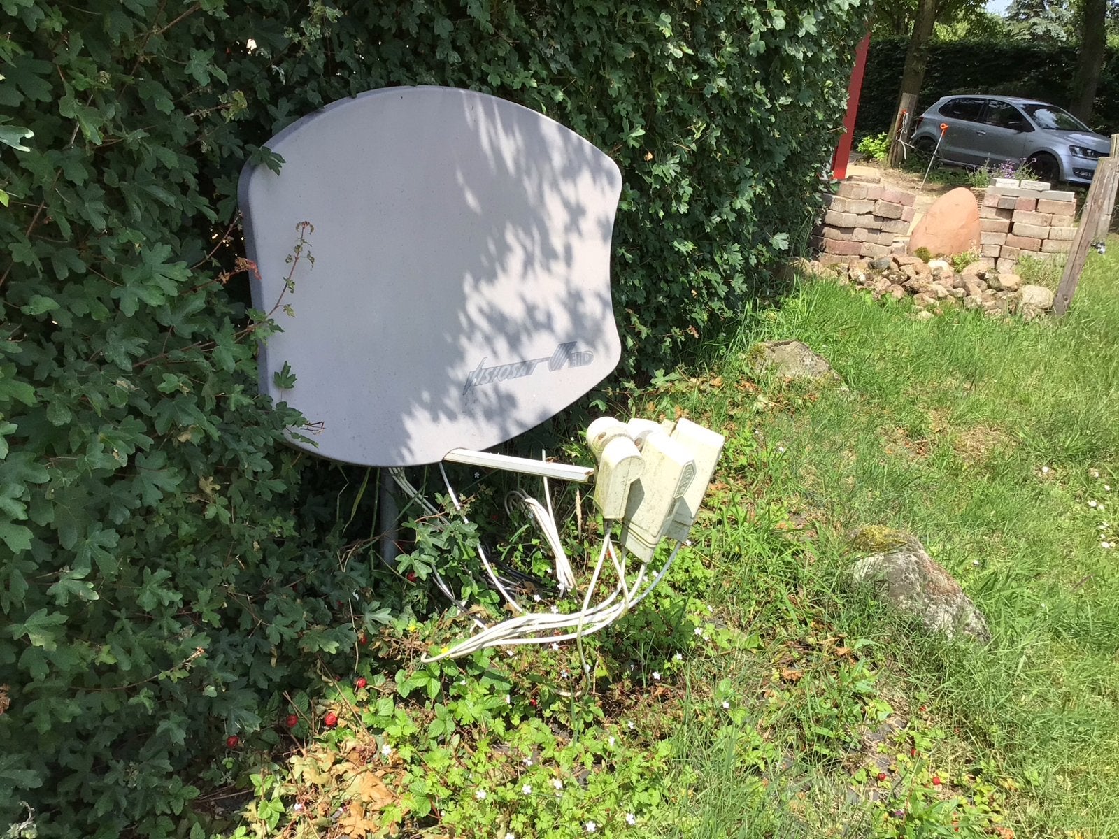 Gebruikte schotelantenne - Werkt nog prima!, Ophalen, Gebruikt, (Schotel)antenne, Overige merken