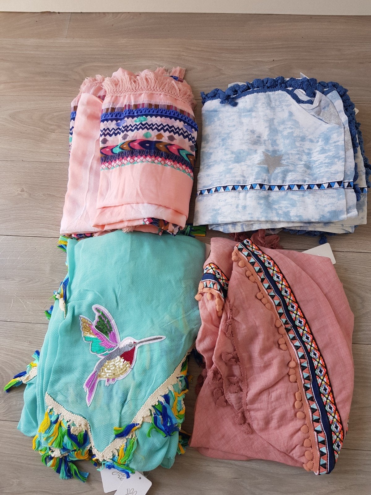 Partij (zomer) sjaals NIEUW 16x, Ophalen of Verzenden, Nieuw, Overige kleuren