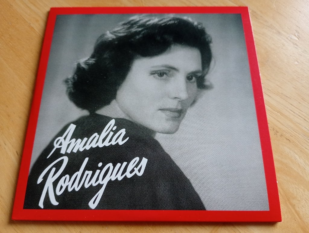 CD Amália Rodrigues - Amália, Verzenden, Zo goed als nieuw, Fado