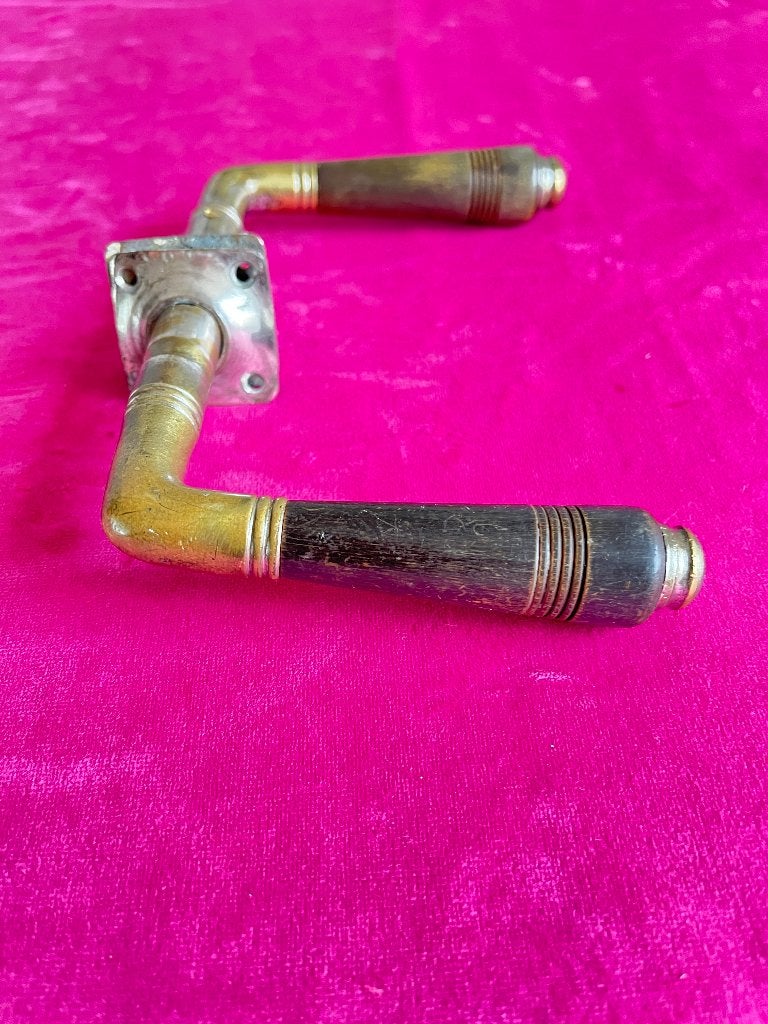 Oude deurklinken met hoorn ,deurkrukken, grepen, klink nr 70, Antiek en Kunst, Ophalen of Verzenden