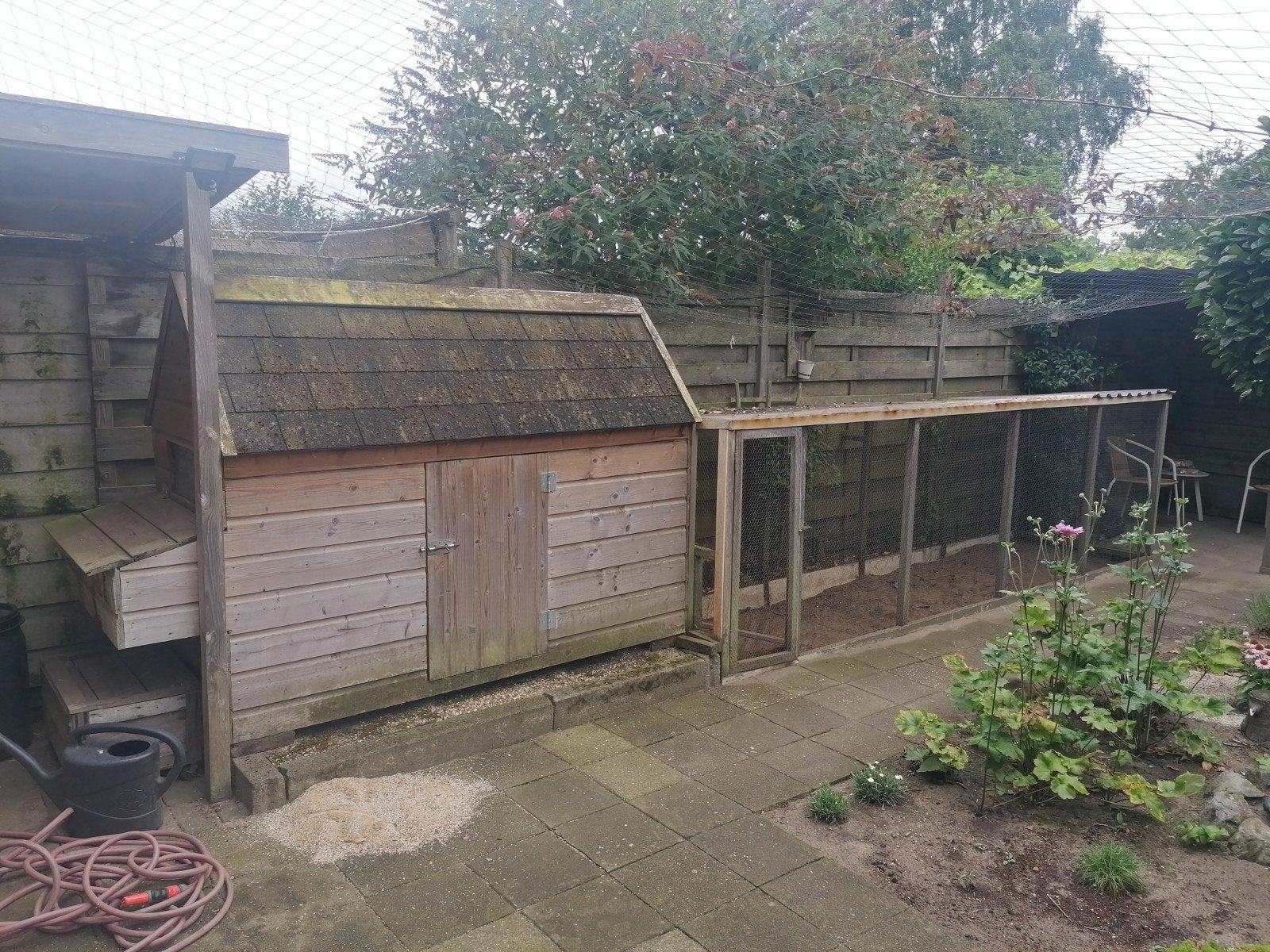 Groot houten kippenhok met ren, Dieren en Toebehoren, Pluimvee | Toebehoren, Ophalen, Gebruikt, Kippenhok of Kippenren