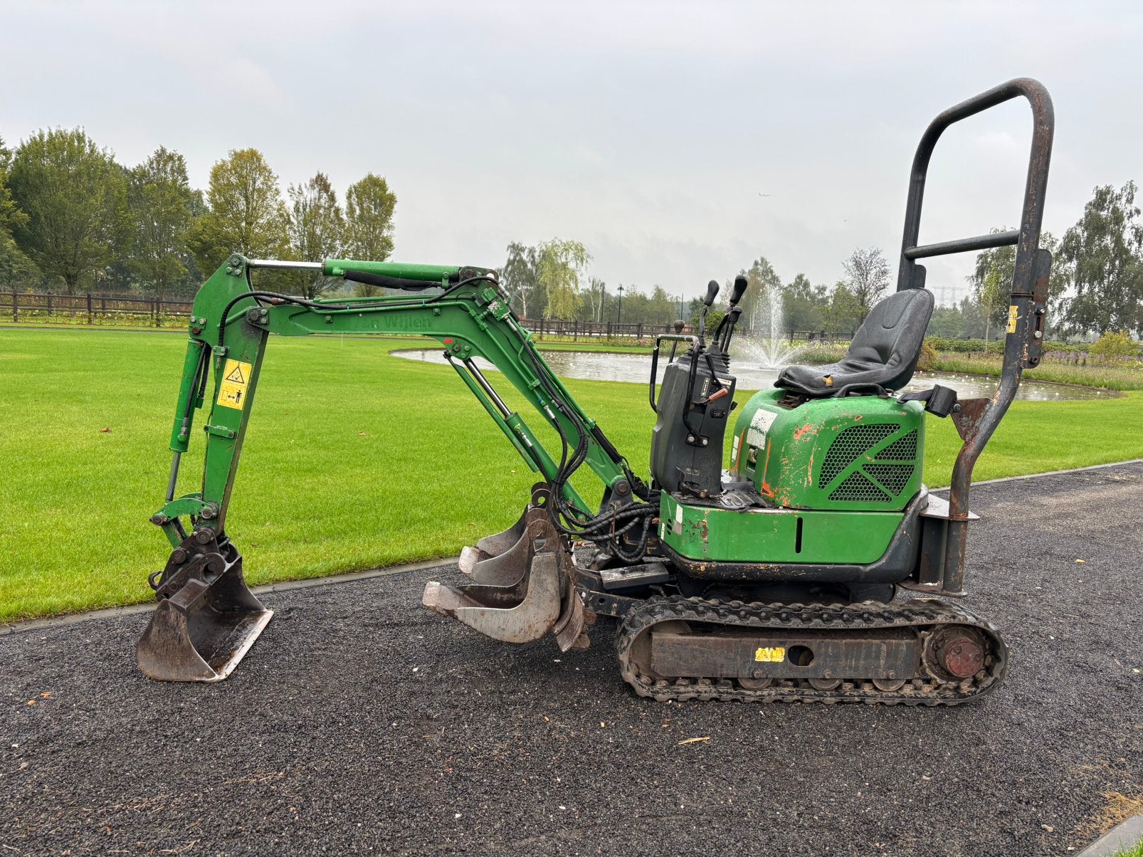 Hitachi ZX10U-2 Minigraver | 2008  | 958 uur | Snelwissel, Zakelijke goederen, Machines en Bouw | Kranen en Graafmachines, Ophalen