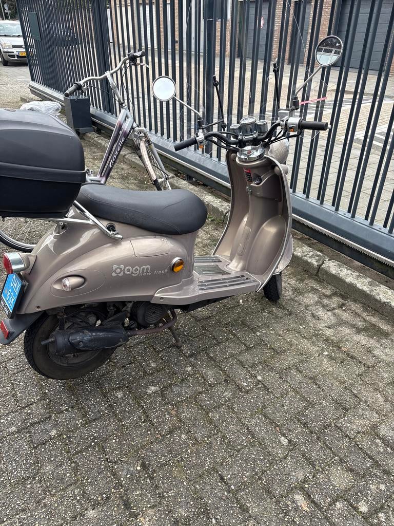 AGM New Flash Scooter - Stijlvol en Betrouwbaar, Ophalen, Gebruikt, Benzine, Overige merken
